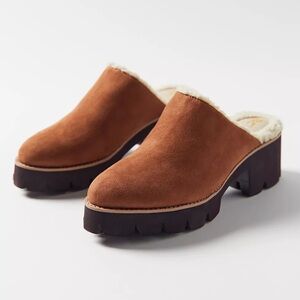 BC Footwear Endorsement Mule